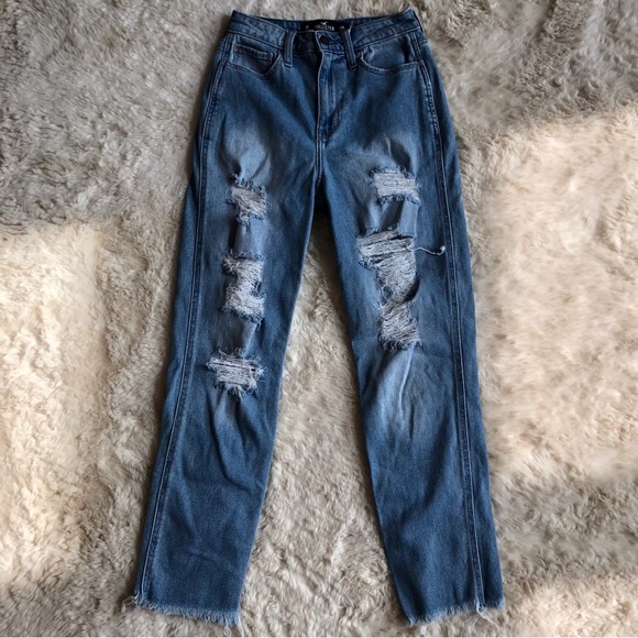 ❗️LAST CHANCE❗️HOLLISTER Ultra High Rise Distressed Mom Jeans - Size 25 - Picture 2 of 6